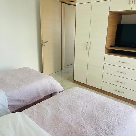 Jb Apartments Sarandë Esterno foto
