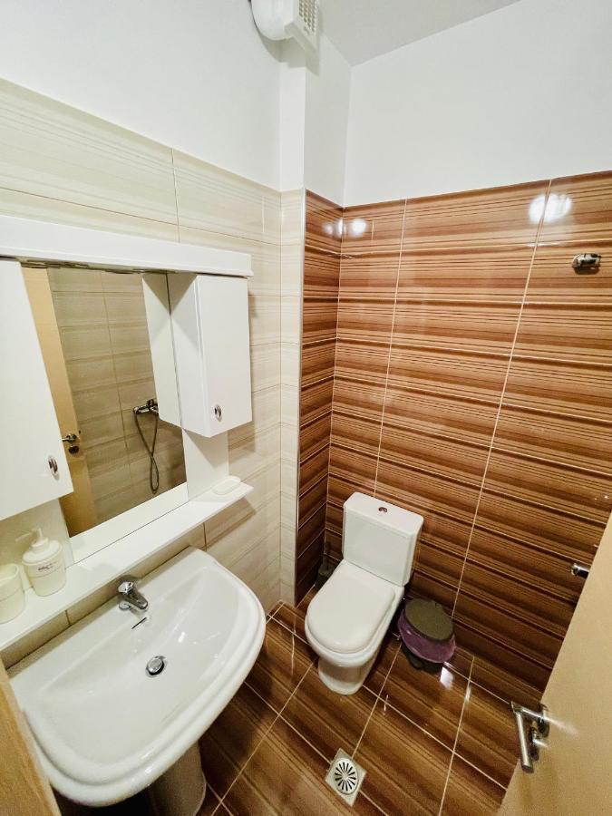Jb Apartments Sarandë Esterno foto