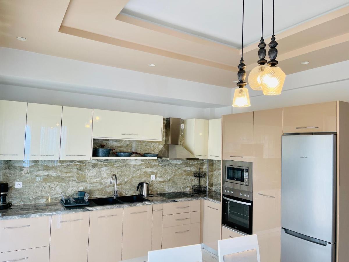 Jb Apartments Sarandë Esterno foto