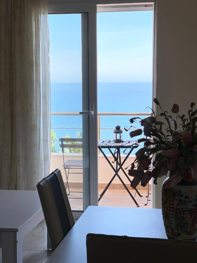 Jb Apartments Sarandë Esterno foto