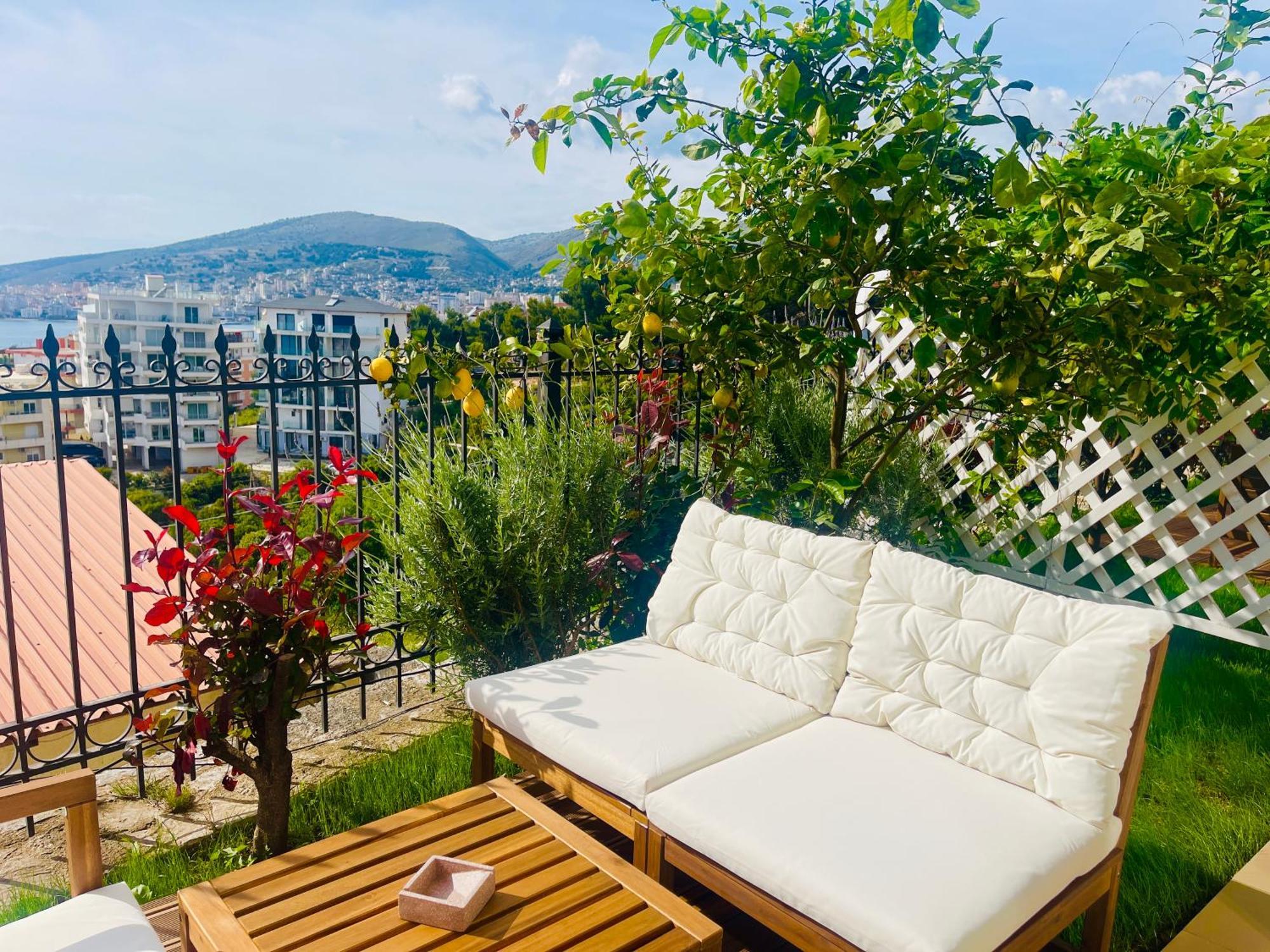 Jb Apartments Sarandë Esterno foto